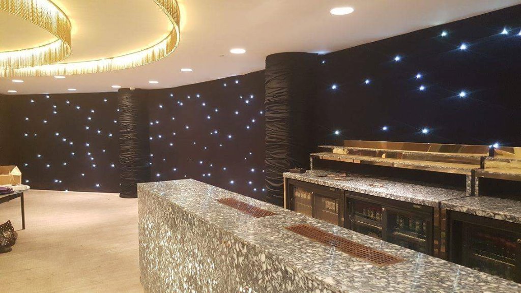Starlight Walls Photo 2
